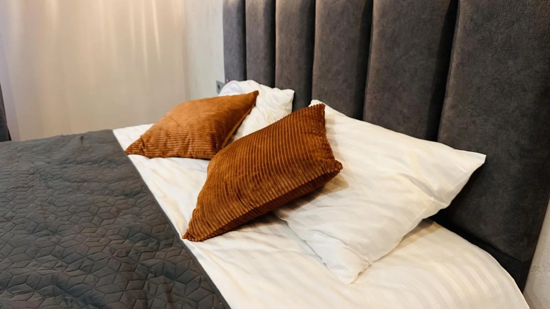 Freedom Apartments In The Heart Of Lviv - Balabana Str And Svoboda Avenue
